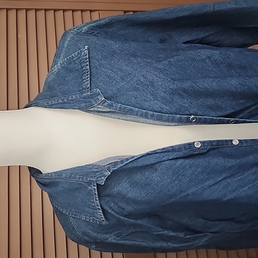 3/4 sleeve button down light weight jeans jacket